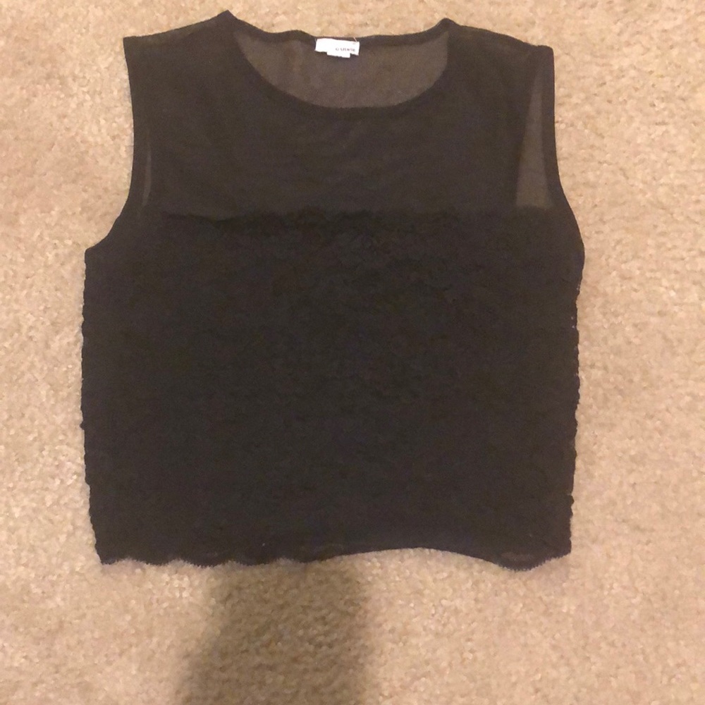 Black sleeveless crop top